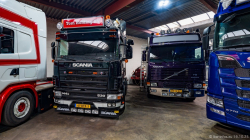 20251019-Tom-Holding-00288